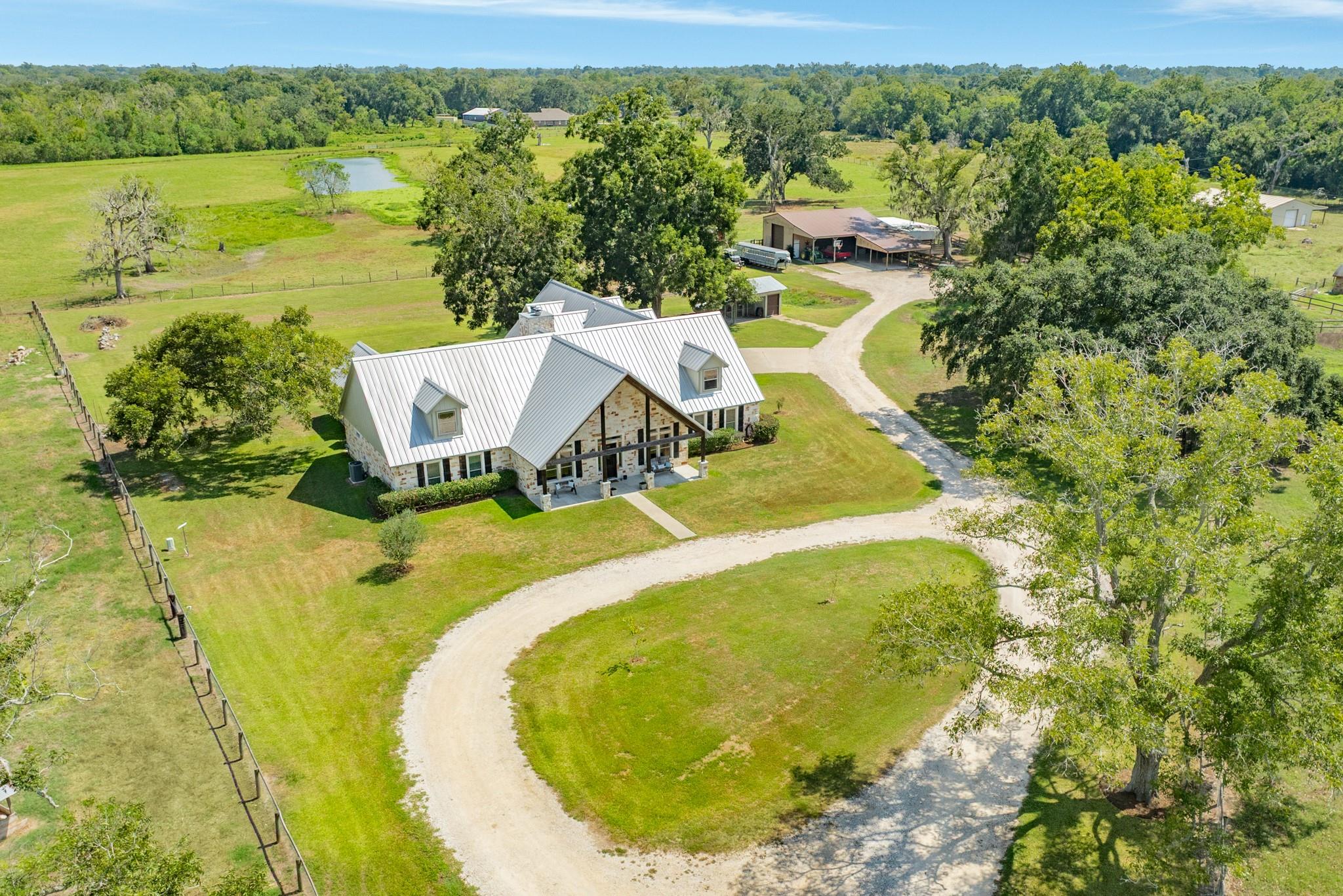 620 Brit Baily Blvd