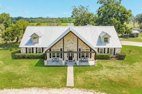 Photo of 620 Brit Baily Blvd BLVD, Angleton, TX 77515 (MLS # 59292335)