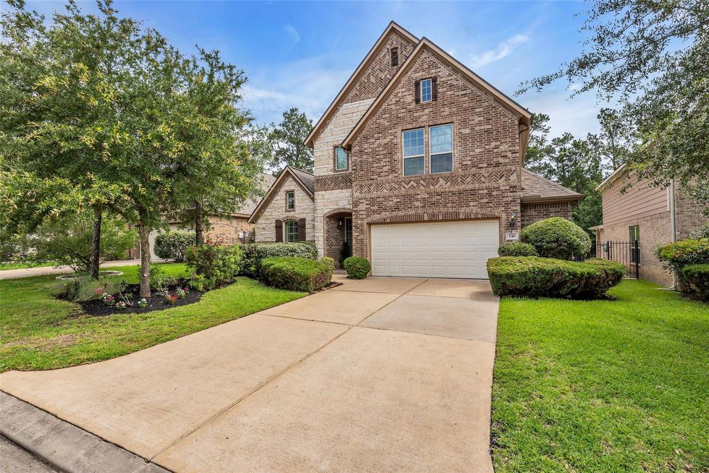 Photo of 246 Hearthshire Circle, The Woodlands, TX 77354 (MLS # 12498795)