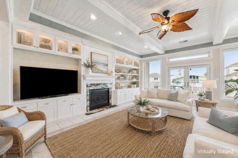 Photo of 102 Bamaku Bend, Tiki Island, TX 77554 (MLS # 74377377)