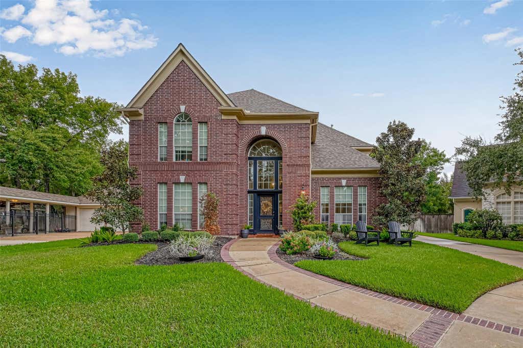 Photo of 7707 Stone Arbor Drive, Sugar Land, TX 77479 (MLS # 36641001)