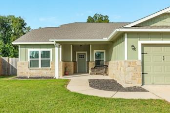 2418 Ridgewood Drive