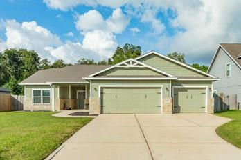 Photo 1 of 19 — 2418 Ridgewood Drive, West Columbia, TX 77486