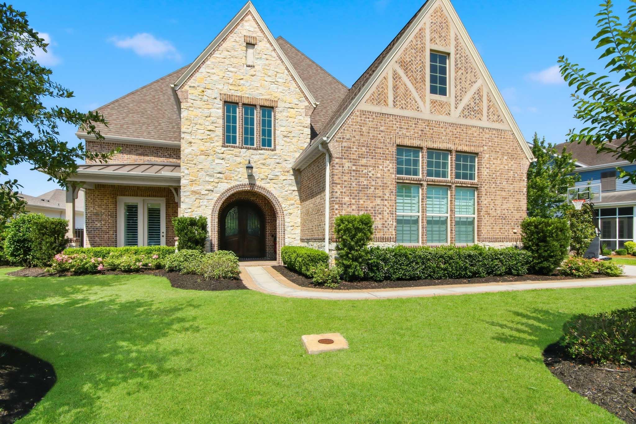 2033 Bluestem Drive