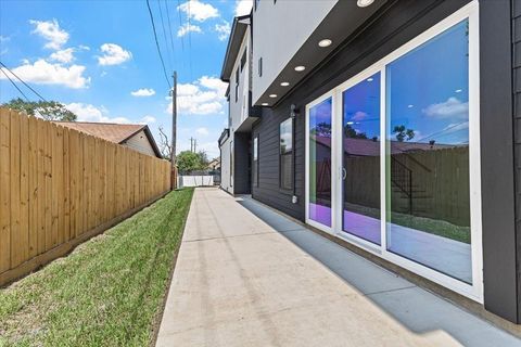 Tiny photo for 5110 Longmeadow Street #A and B, Houston, TX 77033 (MLS # 48620912)