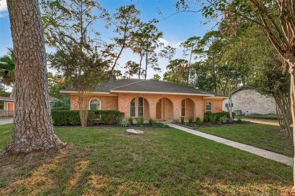 Photo of 2158 Little Cedar Drive, Houston, TX 77339 (MLS # 36888285)