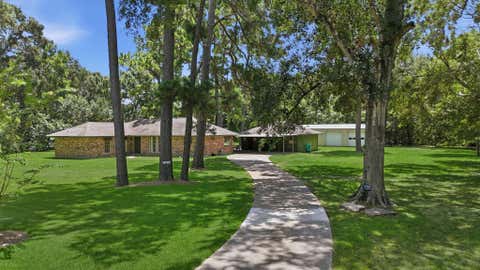 Photo of 11619 Advance Drive, Houston, TX 77065 (MLS # 35557715)