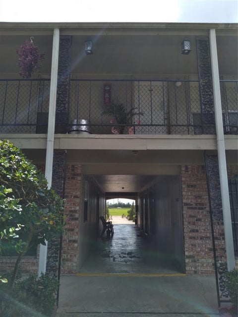 Photo of 5252 Twin City Highway #387, Groves, TX 77619 (MLS # 18175682)