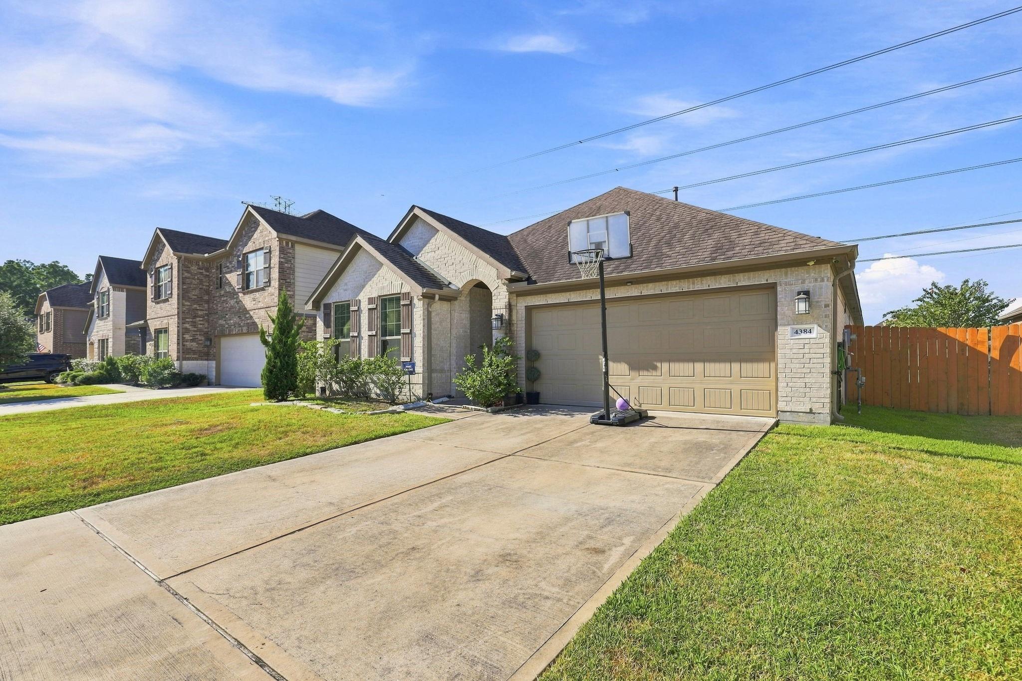 4384 Imperial Gardens Dr