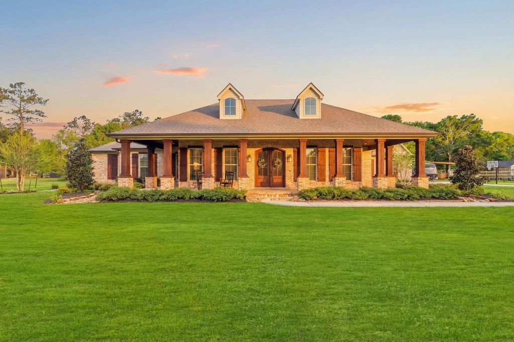 Photo of 5535 Bearfoot Road, Orange, TX 77632 (MLS # 93424564)