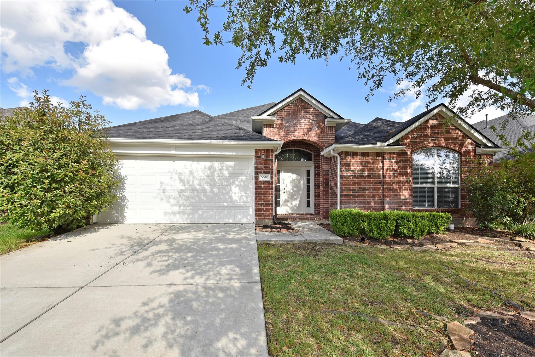 5518 Persimmon Pass