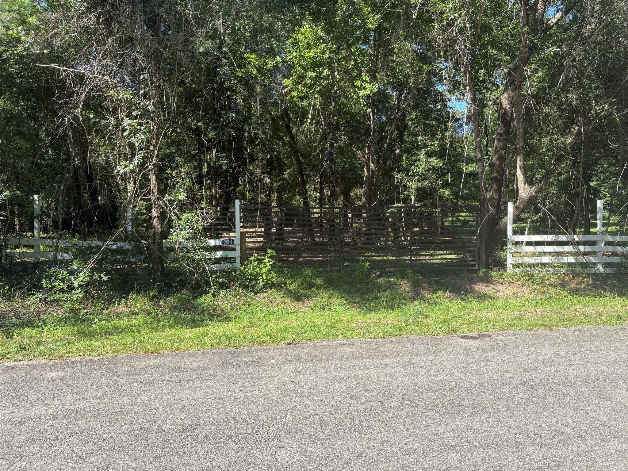 25111 N Clear Creek Road