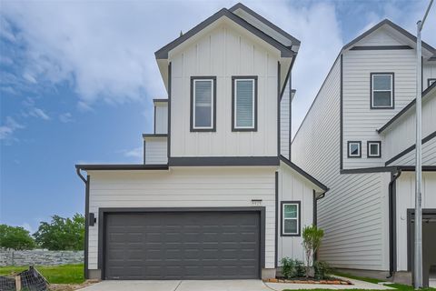 Photo of 8933 Grovner Place, Houston, TX 77055 (MLS # 17870832)
