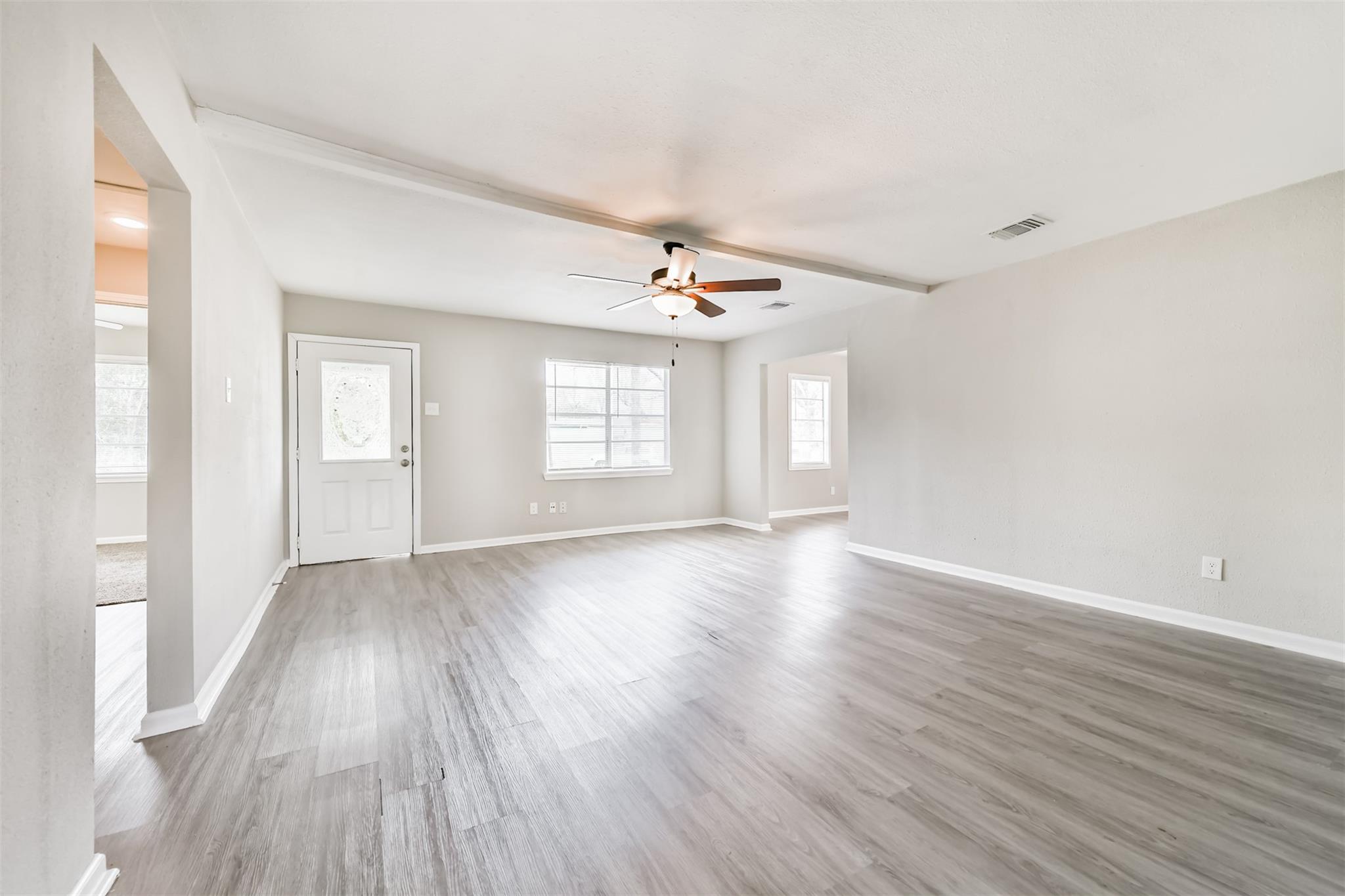 821 Robertson Street