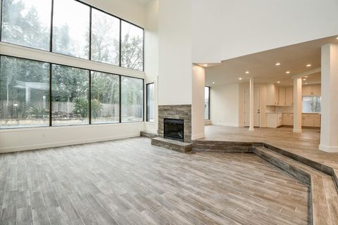 Photo of 8115 Fondren Lake Drive, Houston, TX 77071 (MLS # 71557142)