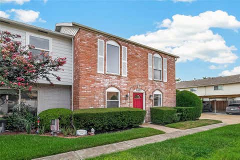 Photo of 14737 Perthshire Road, Houston, TX 77079 (MLS # 46314278)