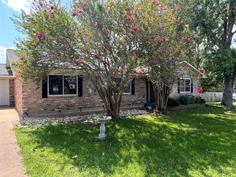 Homes For Sale - 2144 Wendt Road<br/> Austin County, Bellville, TX 77418