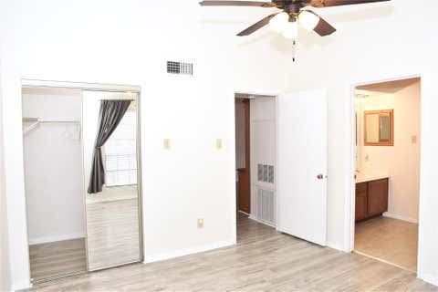 Tiny photo for 2121 El Paseo Street #2000, Houston, TX 77054 (MLS # 29567493)