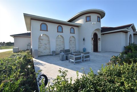 Photo of 825 Grubbs Road, Sealy, TX 77474 (MLS # 54090778)