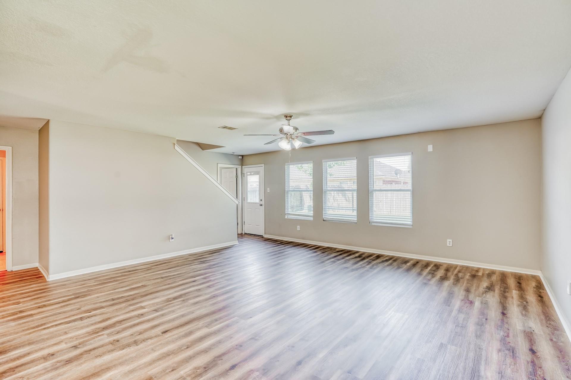 5039 Lamppost Hill Court