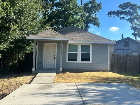 Photo of 16698 E Forrestal, Montgomery, TX 77316 (MLS # 70551231)
