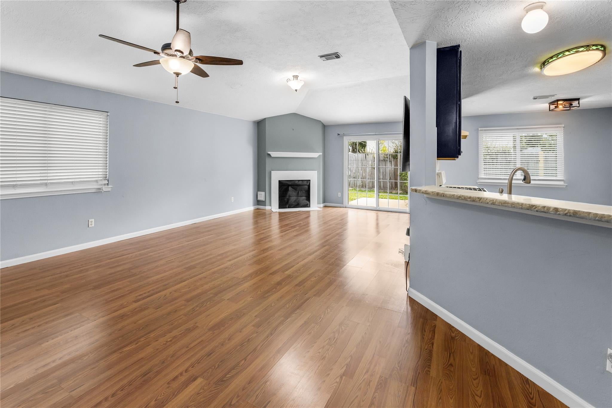 1735 Oak Ridge Drive