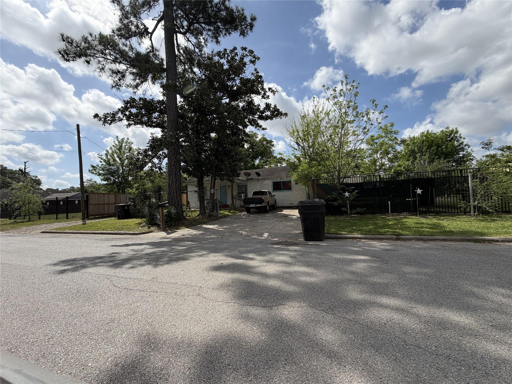 8826 Richland Drive