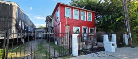 Photo of 6924 Wallisville Road, Houston, TX 77020 (MLS # 82398301)