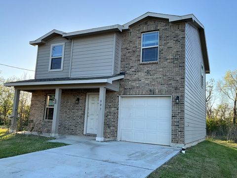 Homes For Sale - 803 N Spanish Camp Road<br/> Wharton County, Wharton, TX 77488