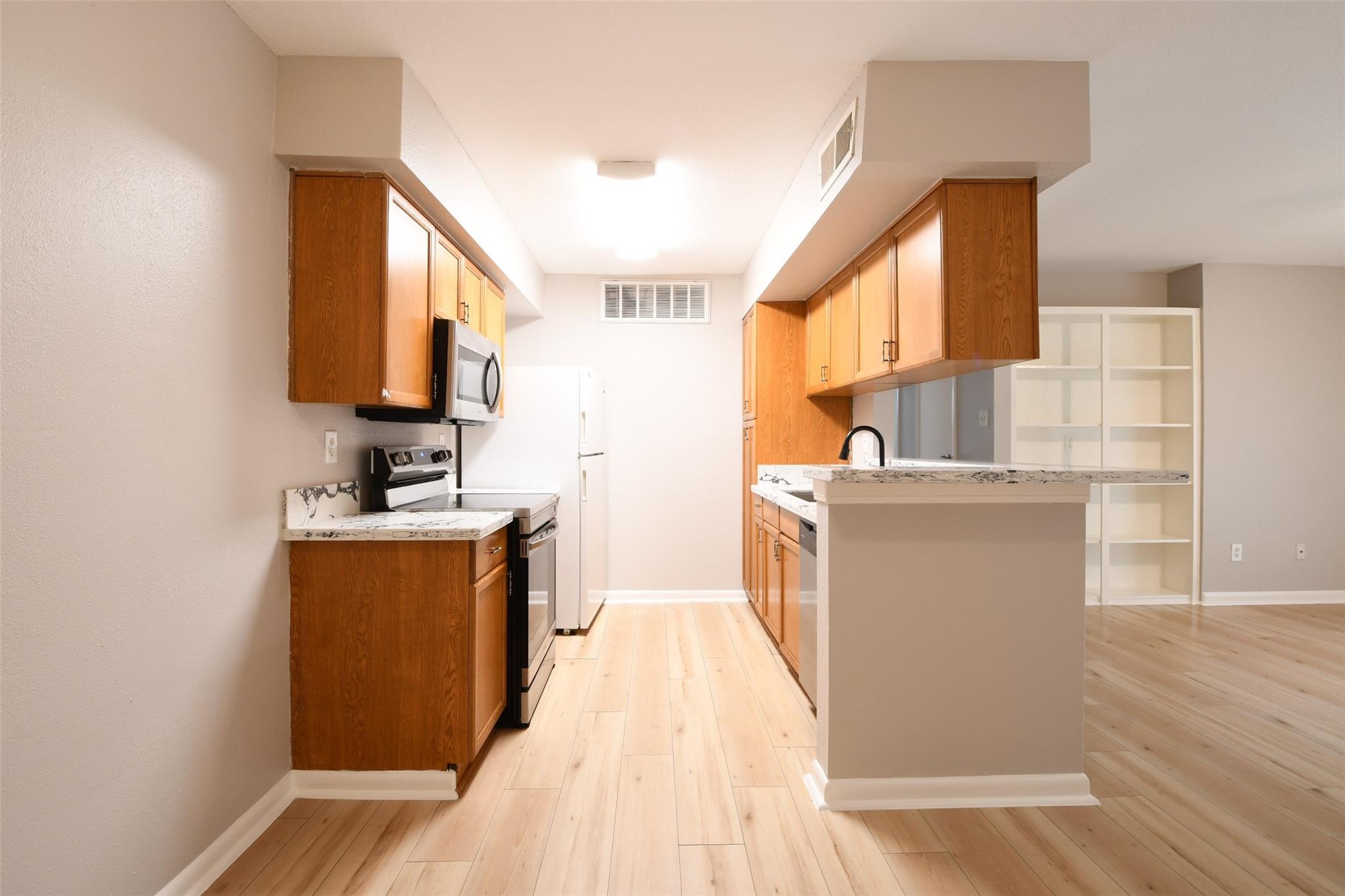 12955 Woodforest Boulevard 77