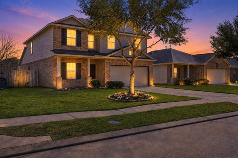 Homes For Sale - 10922 Woodwind Shadows Drive<br/> Cypress, TX 77433
