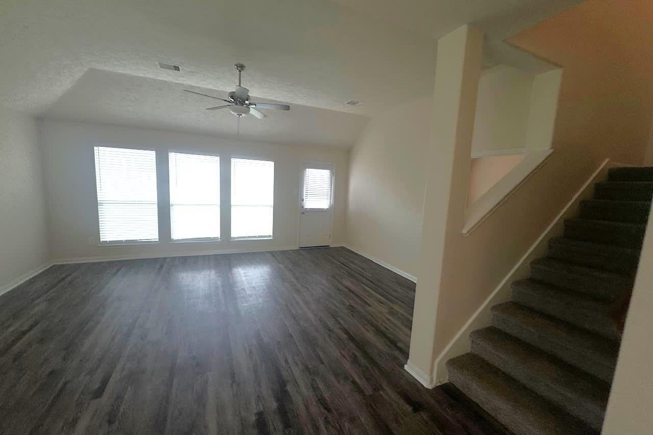 4006 Hawthorne Arbor