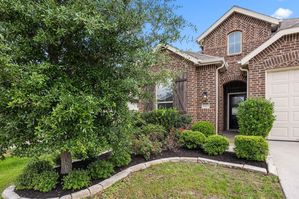 Photo of 7917 Spring Run Drive, Magnolia, TX 77354 (MLS # 92125028)