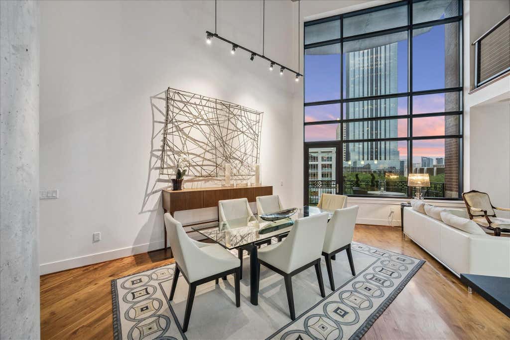 Photo of 5005 Hidalgo Street #603, Houston, TX 77056 (MLS # 51263677)