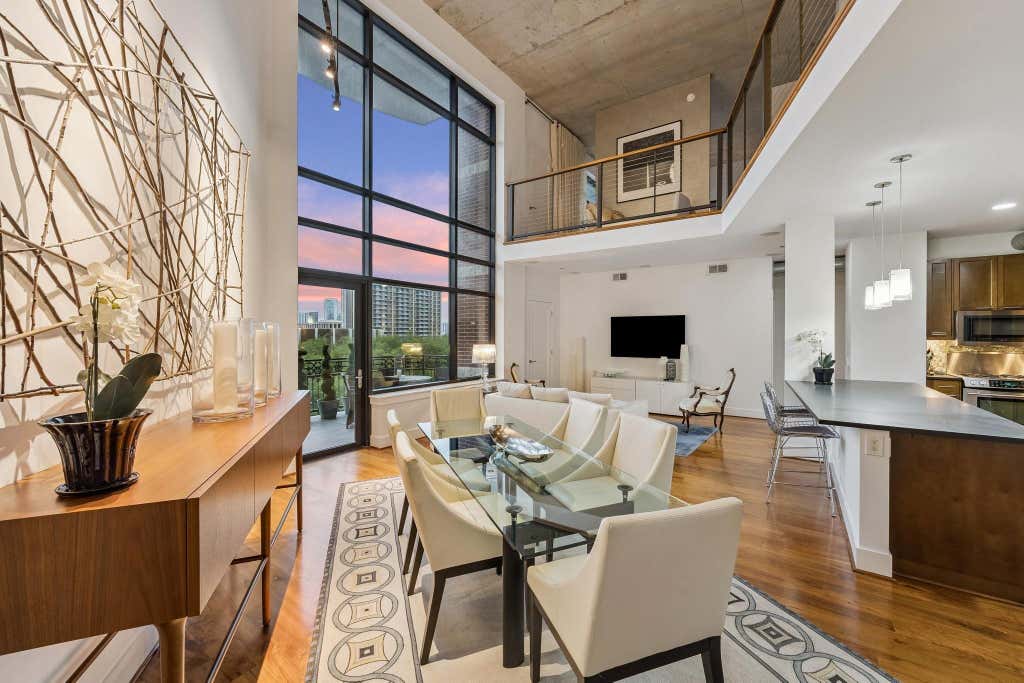 Photo of 5005 Hidalgo Street #603, Houston, TX 77056 (MLS # 51263677)