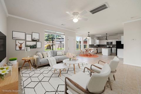 Photo of 11810 Hueco Tanks Drive, Sugar Land, TX 77498 (MLS # 47272190)