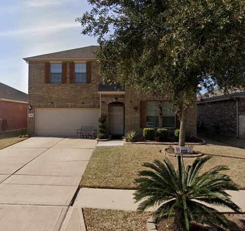 Homes For Sale - 1018 Larkfield Drive<br/> Richmond, TX 77469