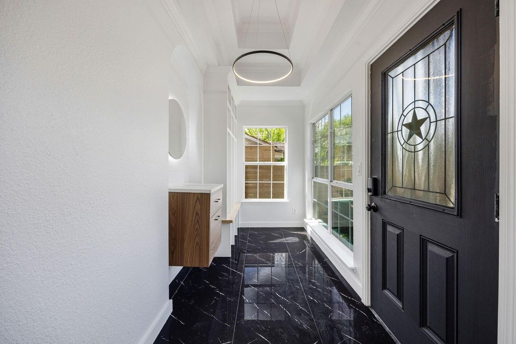 Photo of 1310 Walton Street, Houston, TX 77009 (MLS # 33500986)