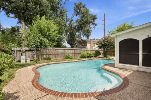 Photo of 11123 Rippling Meadows Drive, Houston, TX 77064 (MLS # 97065055)