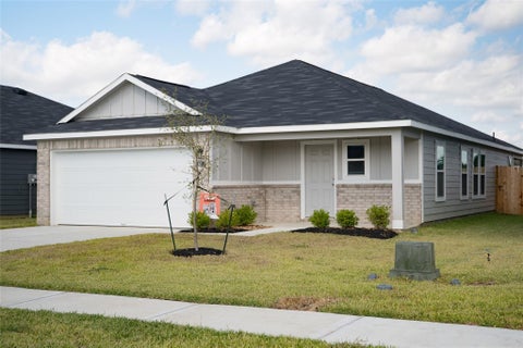 Photo of 507 Oak Chase Avenue, Dayton, TX 77535 (MLS # 7429008)