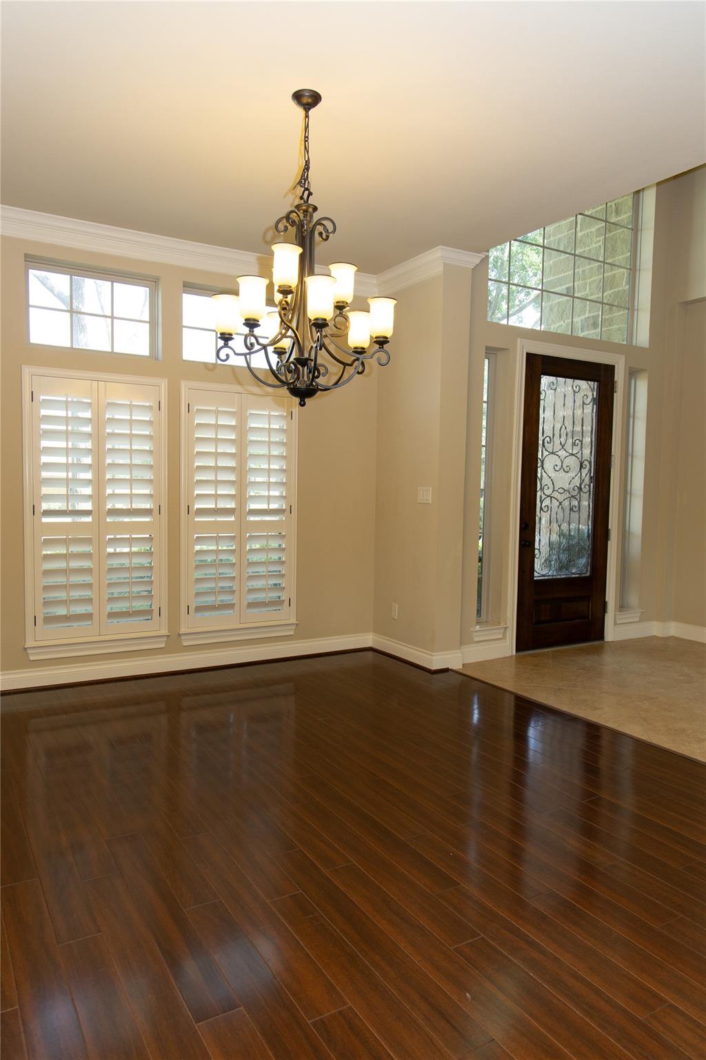 5702 Artesian Park Drive