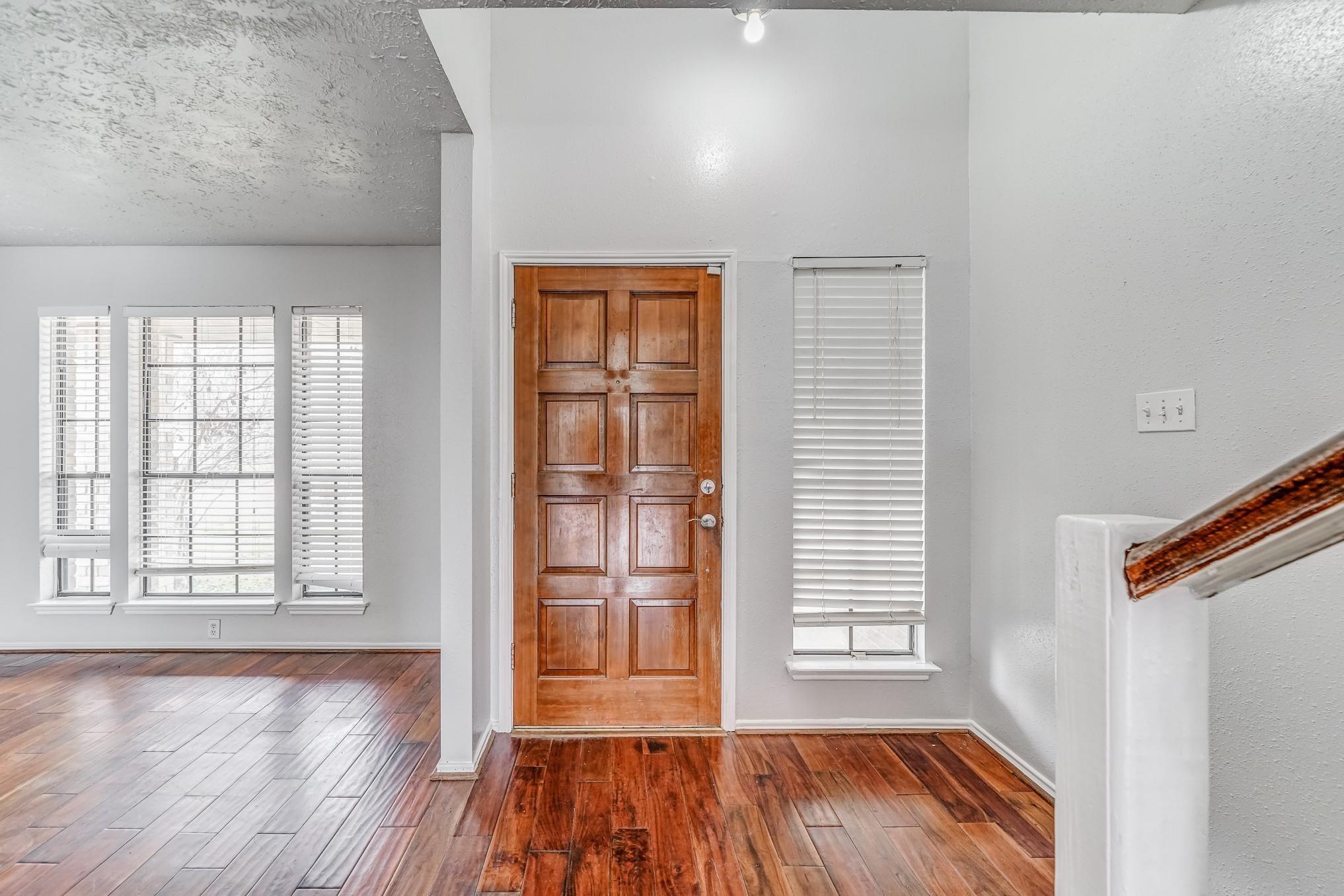 1916 Woodland Hills Drive