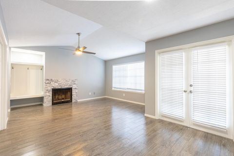 Photo of 14600 Fonmeadow Drive #303, Houston, TX 77035 (MLS # 23418444)