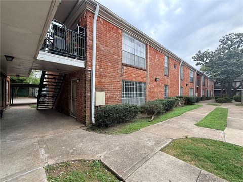 Photo of 9201 Clarewood Drive #72, Houston, TX 77036 (MLS # 34234664)