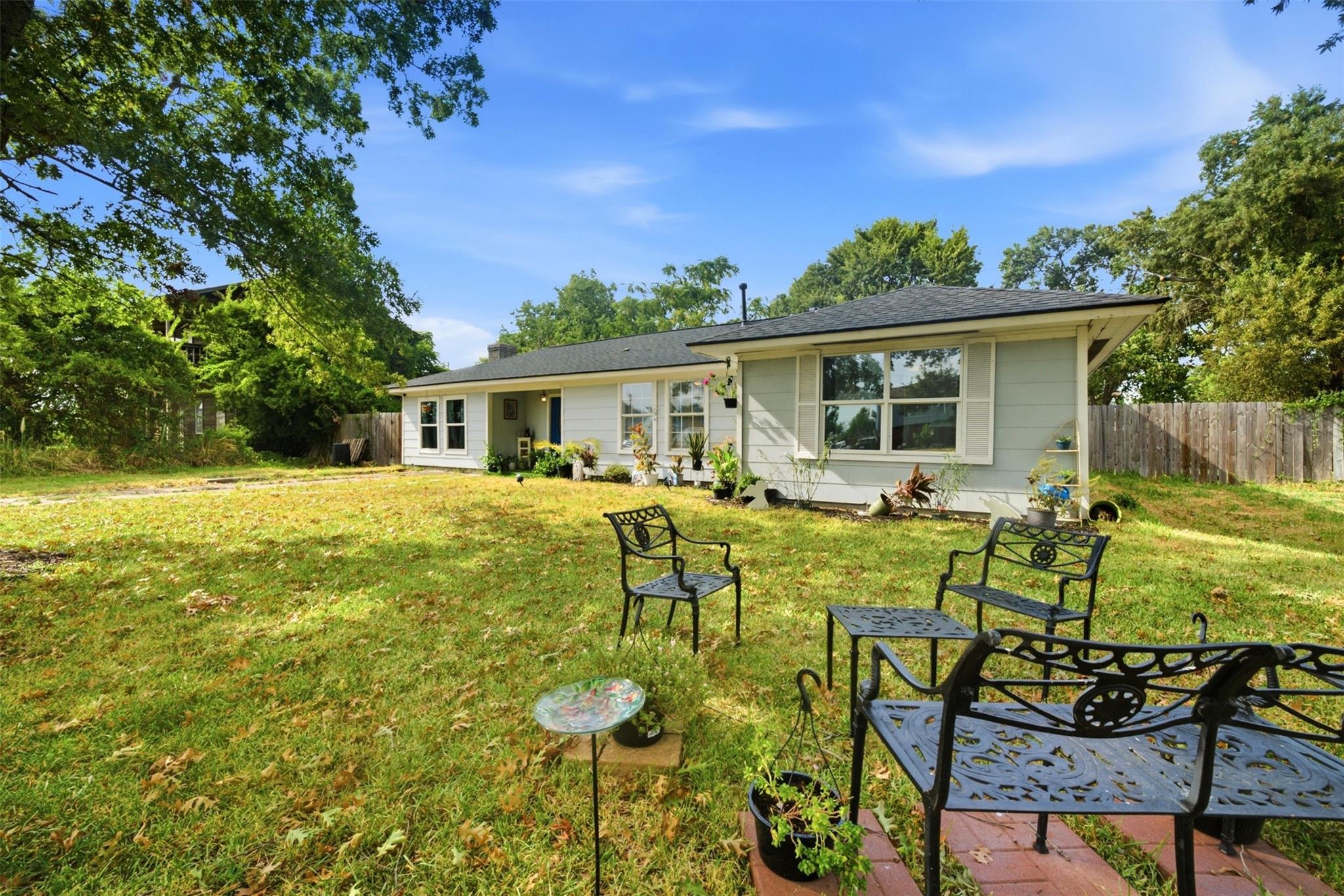 618 S Shady Lane