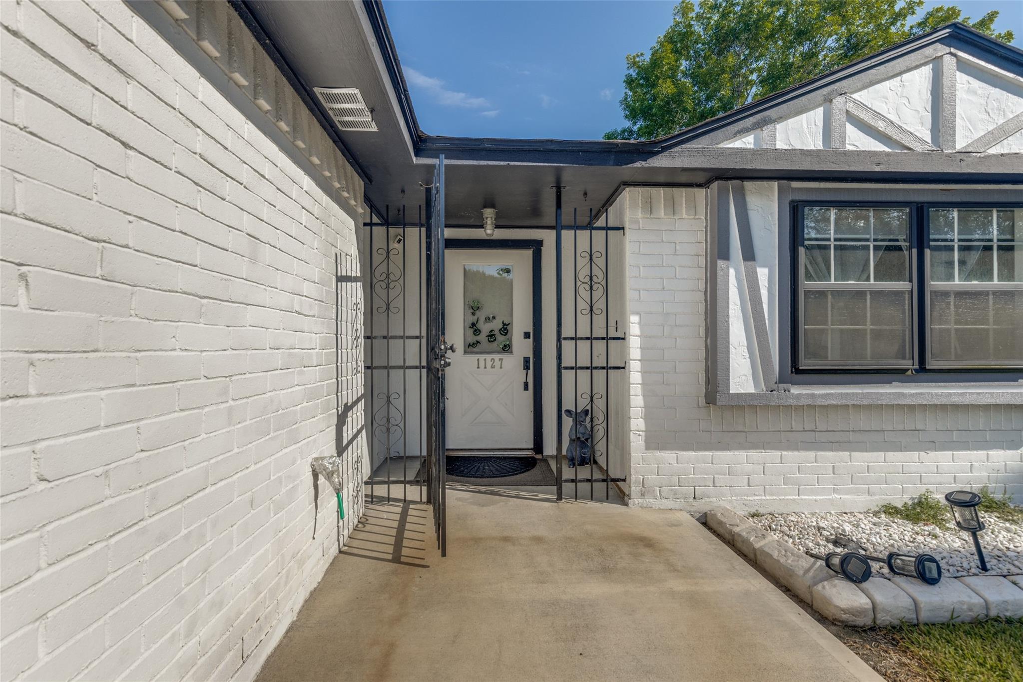 1127 Gentle Bend Drive