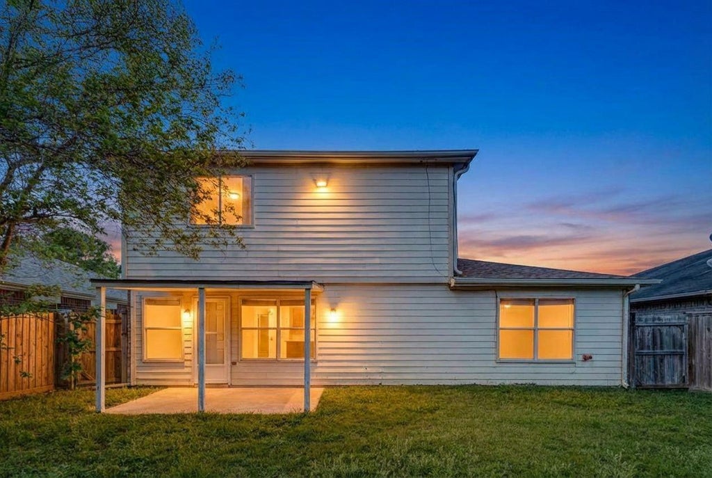 Photo of 5318 Cilantro Lane, Baytown, TX 77521 (MLS # 45197420)