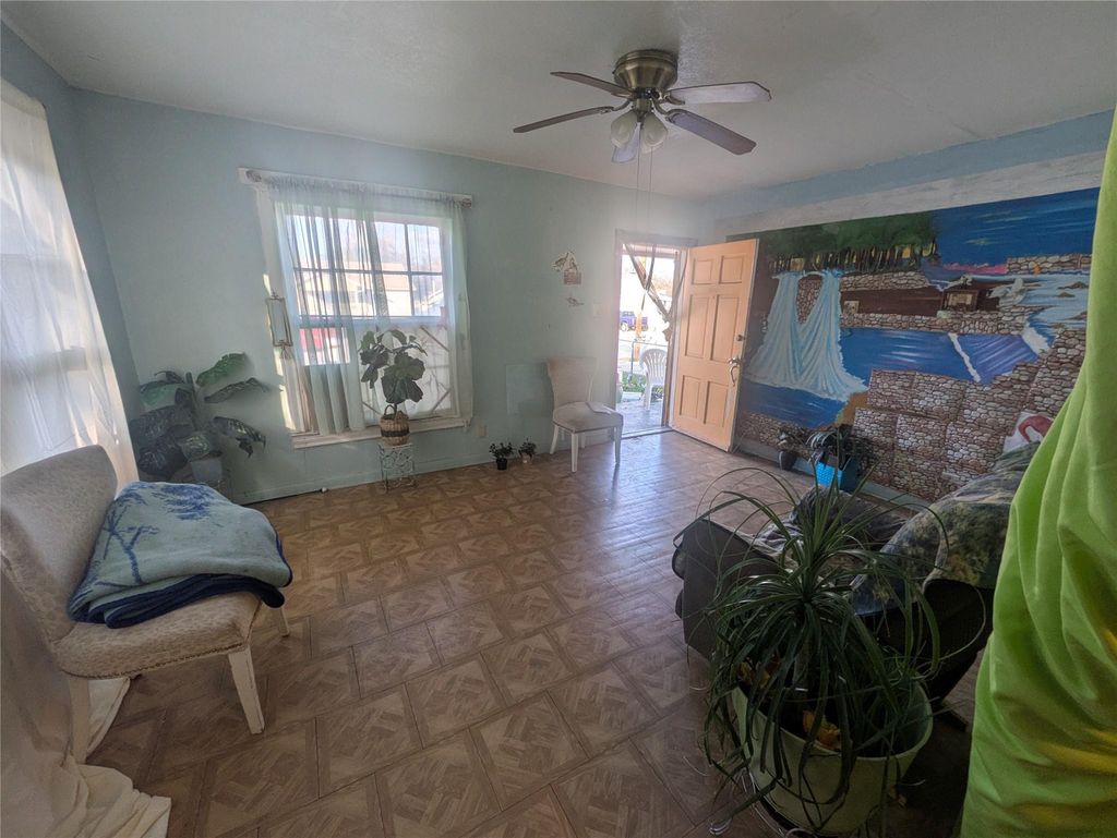 Photo of 410 Royston Avenue, San Antonio, TX 78225 (MLS # 45287312)