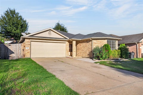 Photo of 5046 Shadowdale Drive, Houston, TX 77041 (MLS # 82607187)