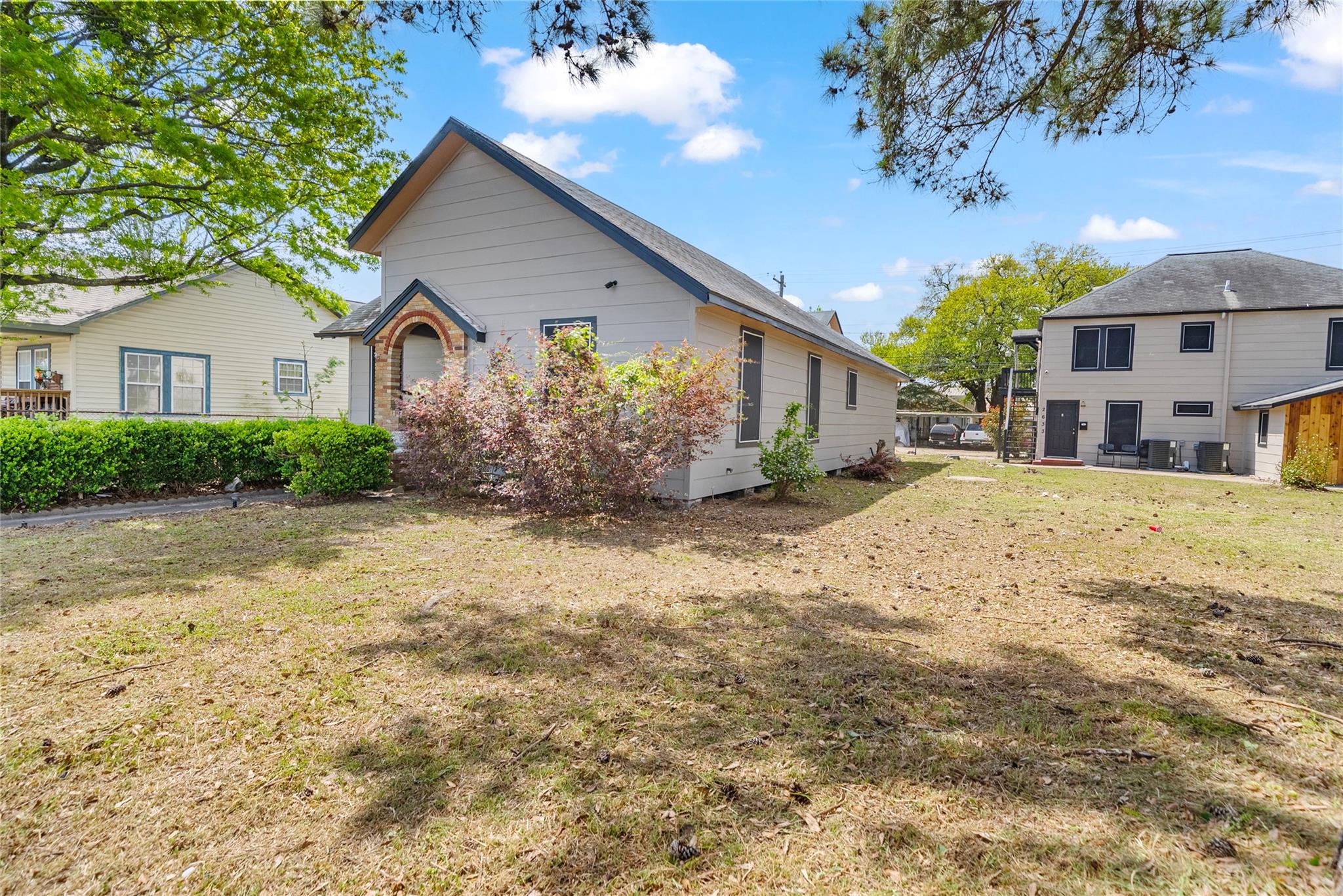 2633 W Main Street